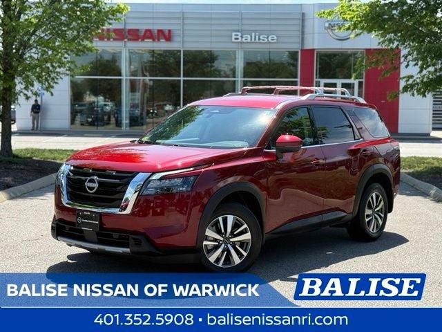 2025 Nissan Pathfinder SL in Scarlet Ember Tintcoat — front three-quarter view